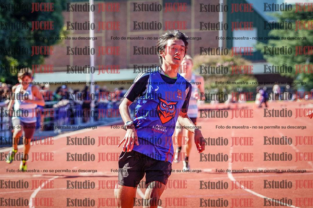 Fotos de los 80 m de varones