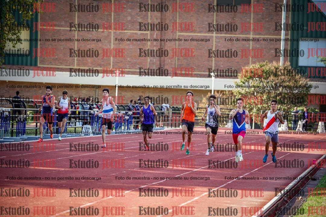 Fotos de los 400 m llanos de varones