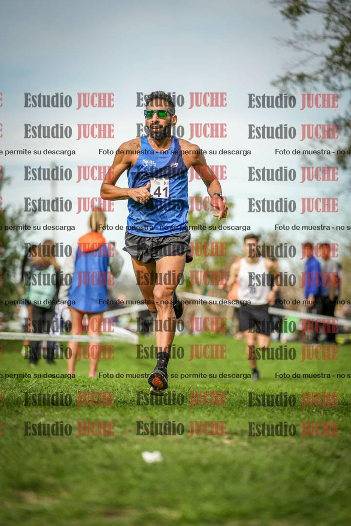 Fotos de la llegada del cross de 8000 m