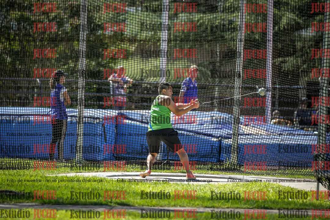 Fotos del lanzamiento de martillo de varones