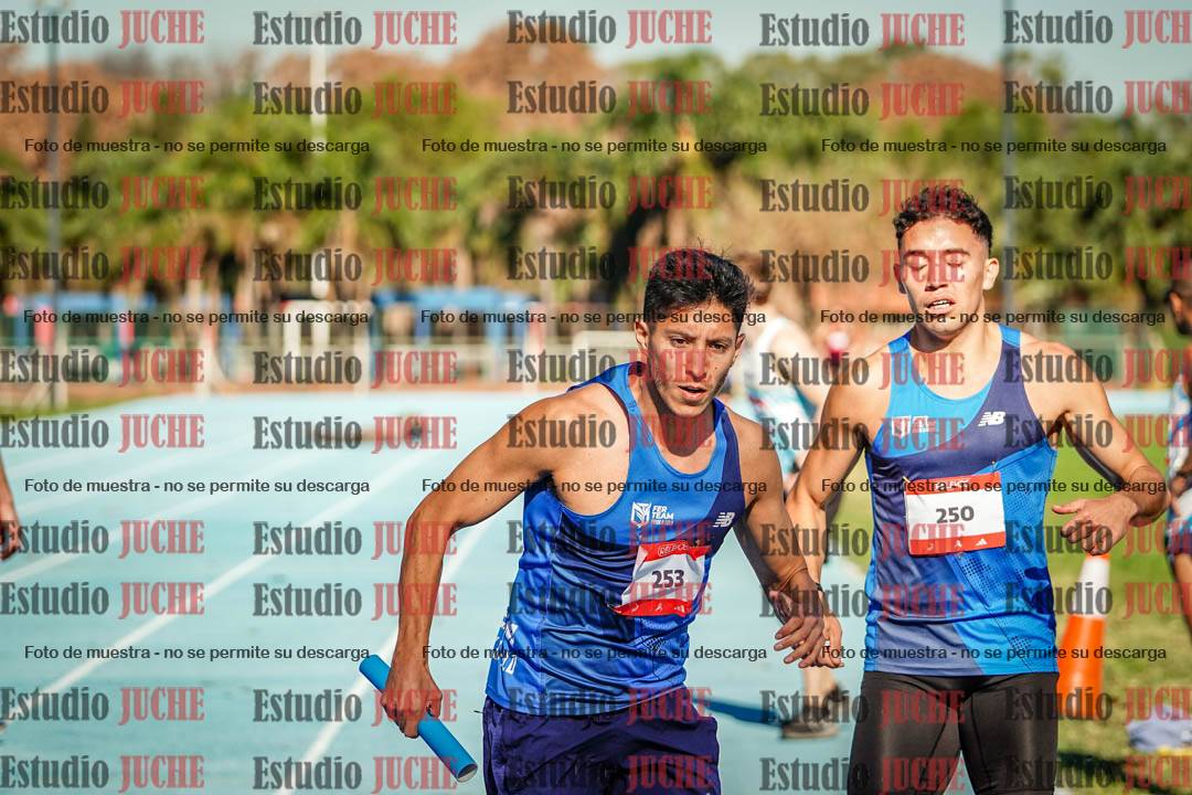Fotos durante los relevos