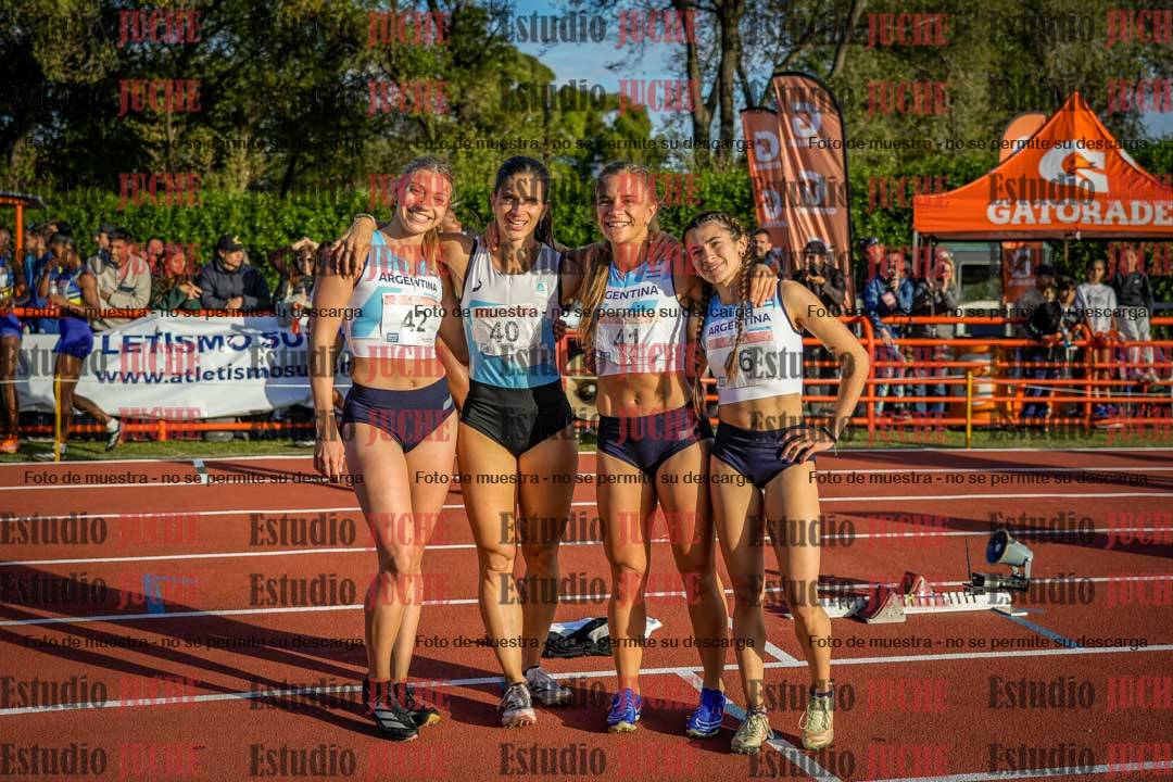 Fotos de algunos extras y podios del día 3