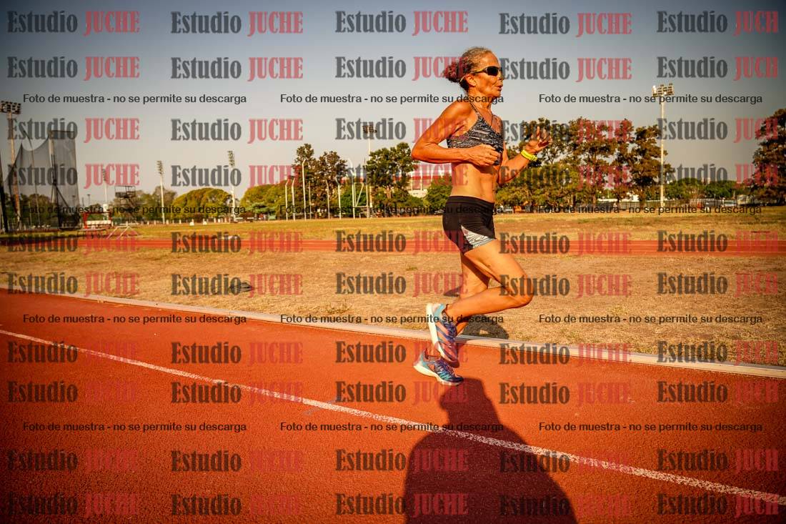 Fotos de los 5000 m llanos de mujeres y varones