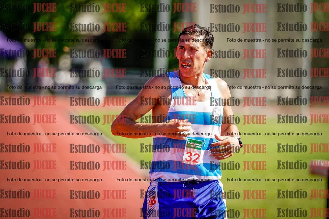 Fotos de los 5000 m llanos de mujeres y varones