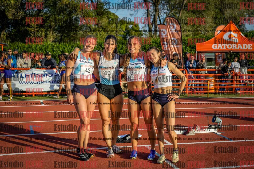 Fotos de algunos extras y podios del día 3