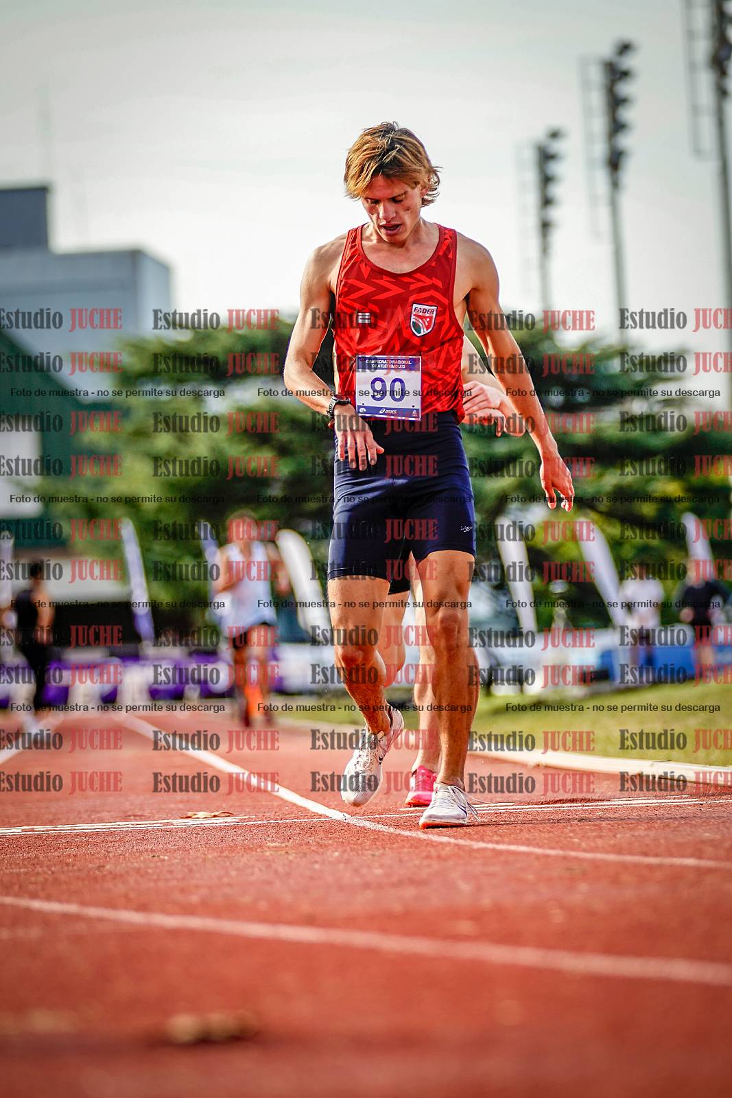 Fotos de los 3000 m con obstáculos de varones