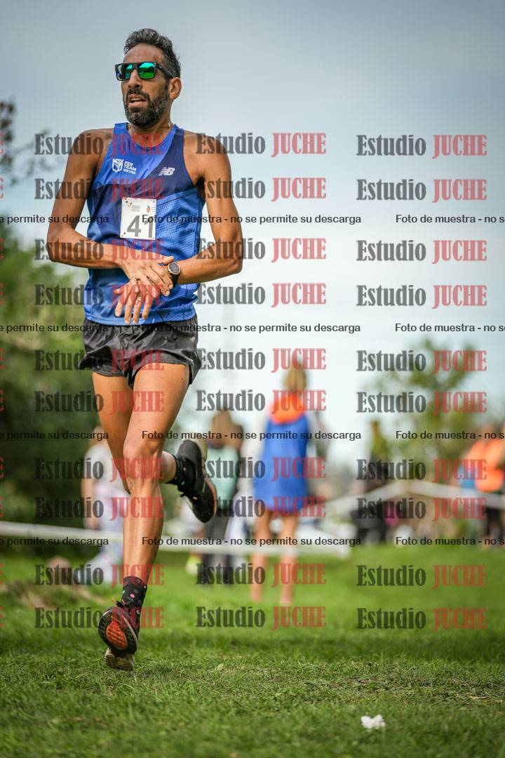 Fotos de la llegada del cross de 8000 m
