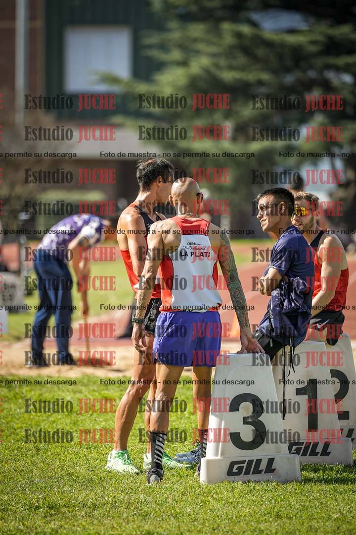 Fotos de los 400 m llanos de varones