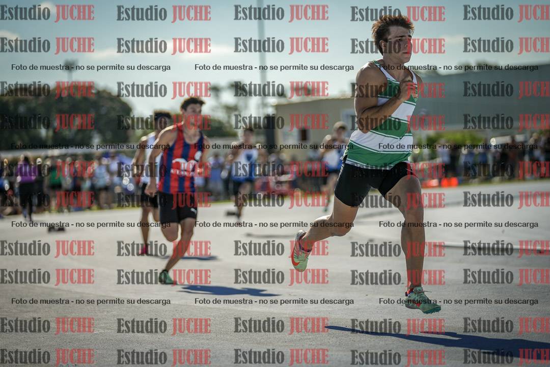 Fotos de los 400 m llanos de varones