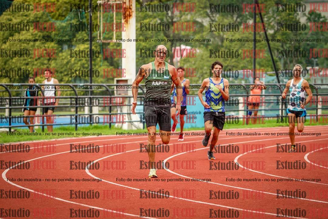 Fotos de los 400 m llanos de varones