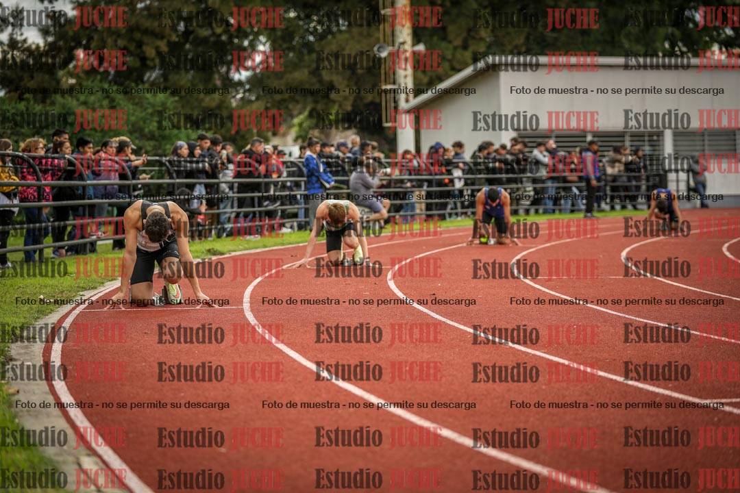 Fotos de los 400 m llanos de varones