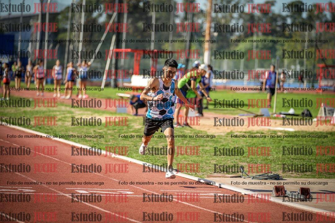 Fotos de los 400 m llanos de varones