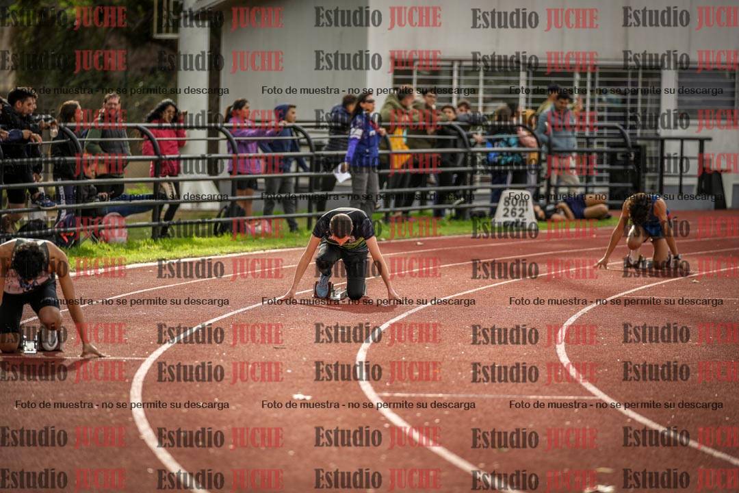 Fotos de los 400 m llanos de varones