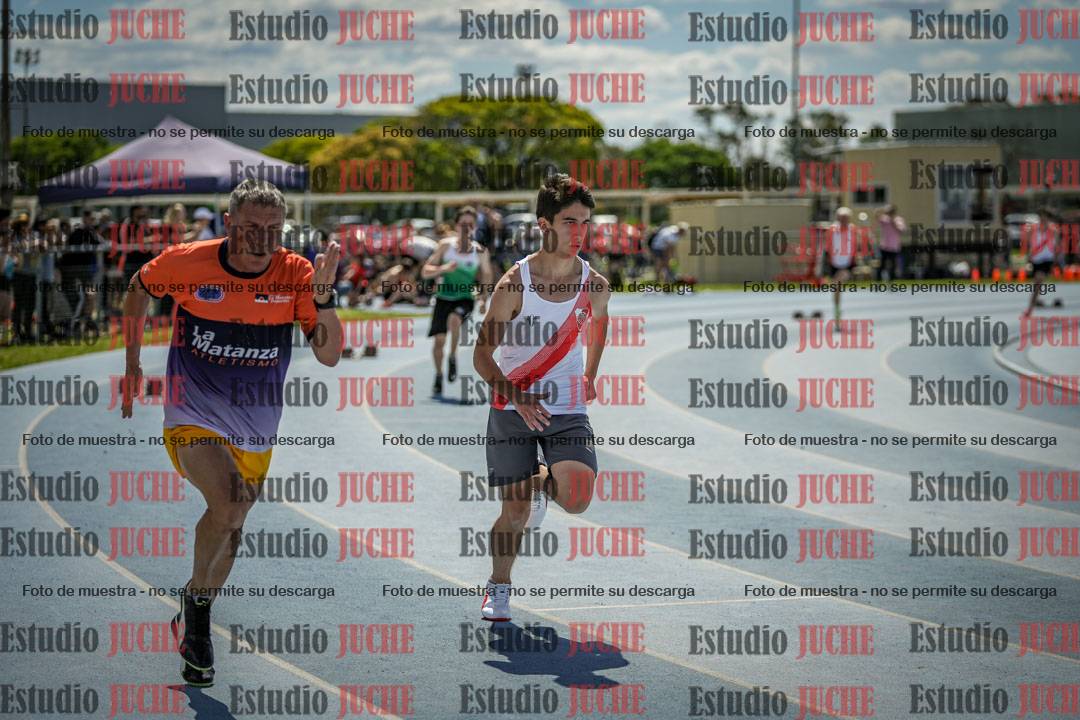Fotos de los 400 m llanos de varones