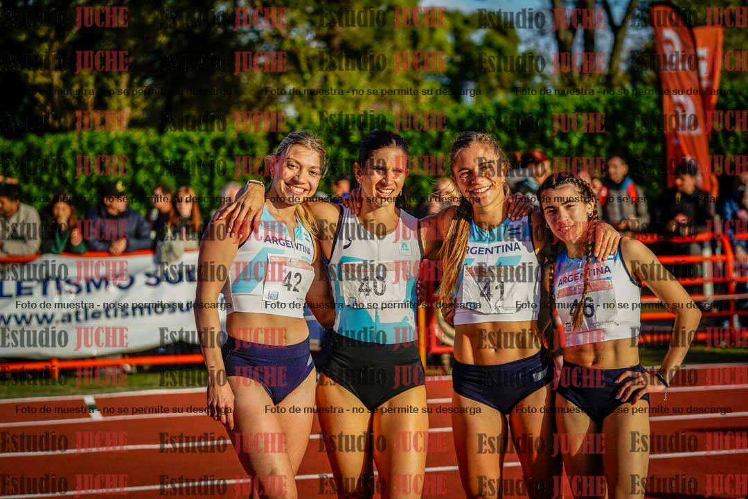 Fotos de algunos extras y podios del día 3