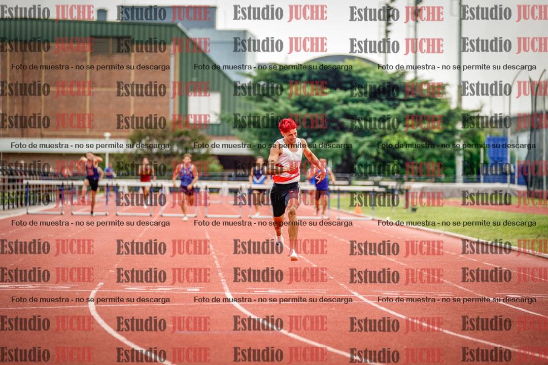Fotos de los 400 m con vallas de varones