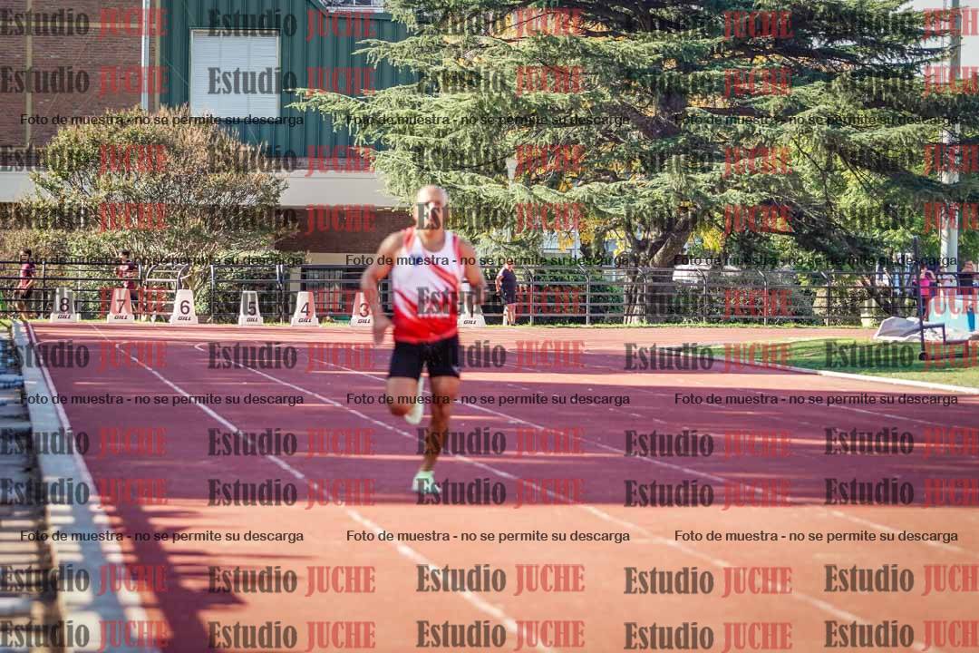 Fotos de los 400 m llanos de varones