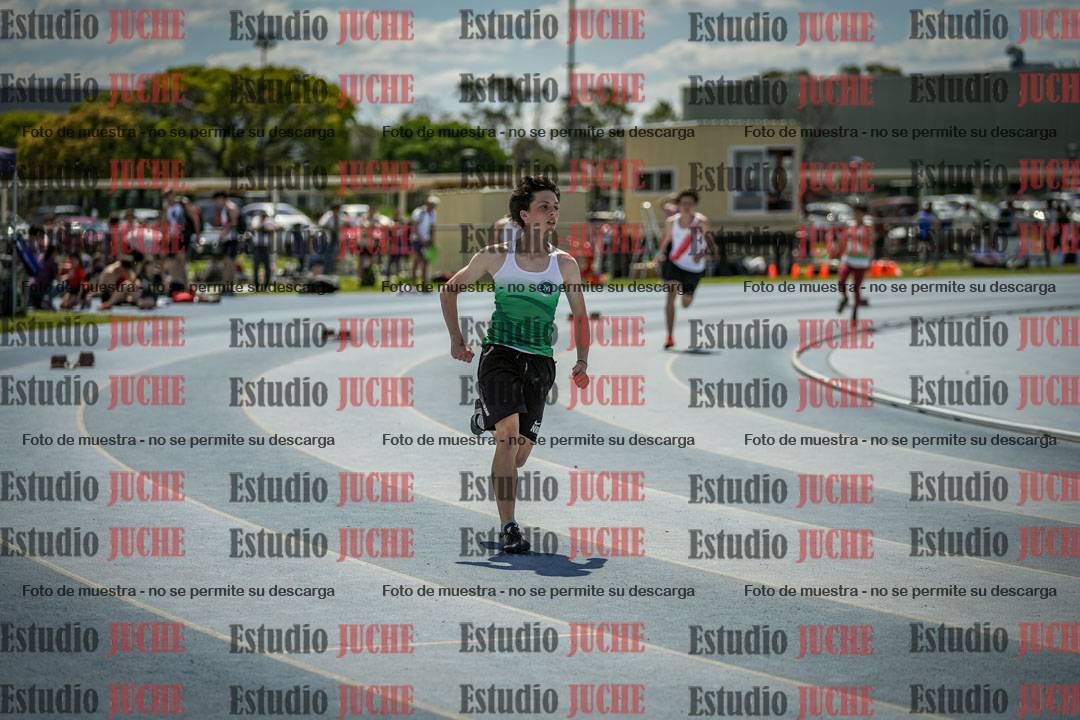Fotos de los 400 m llanos de varones