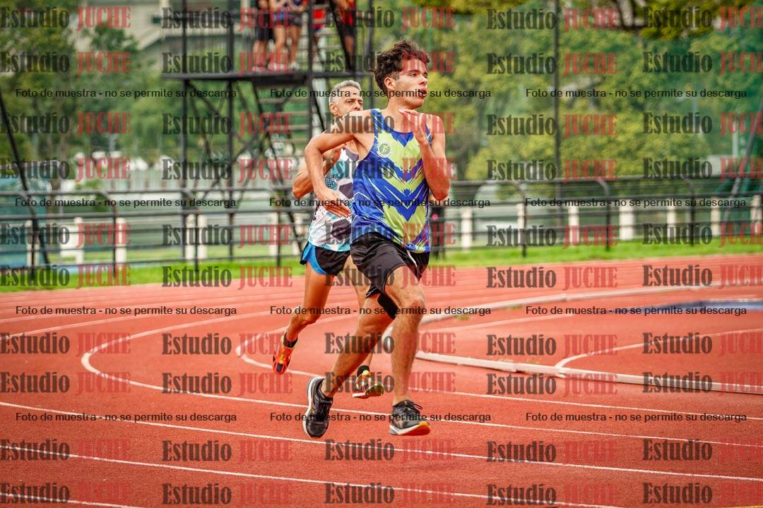 Fotos de los 400 m llanos de varones