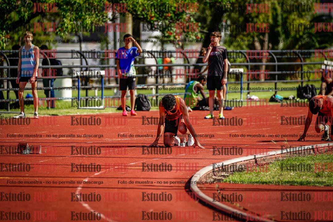 Fotos de los 200 m llanos de varones