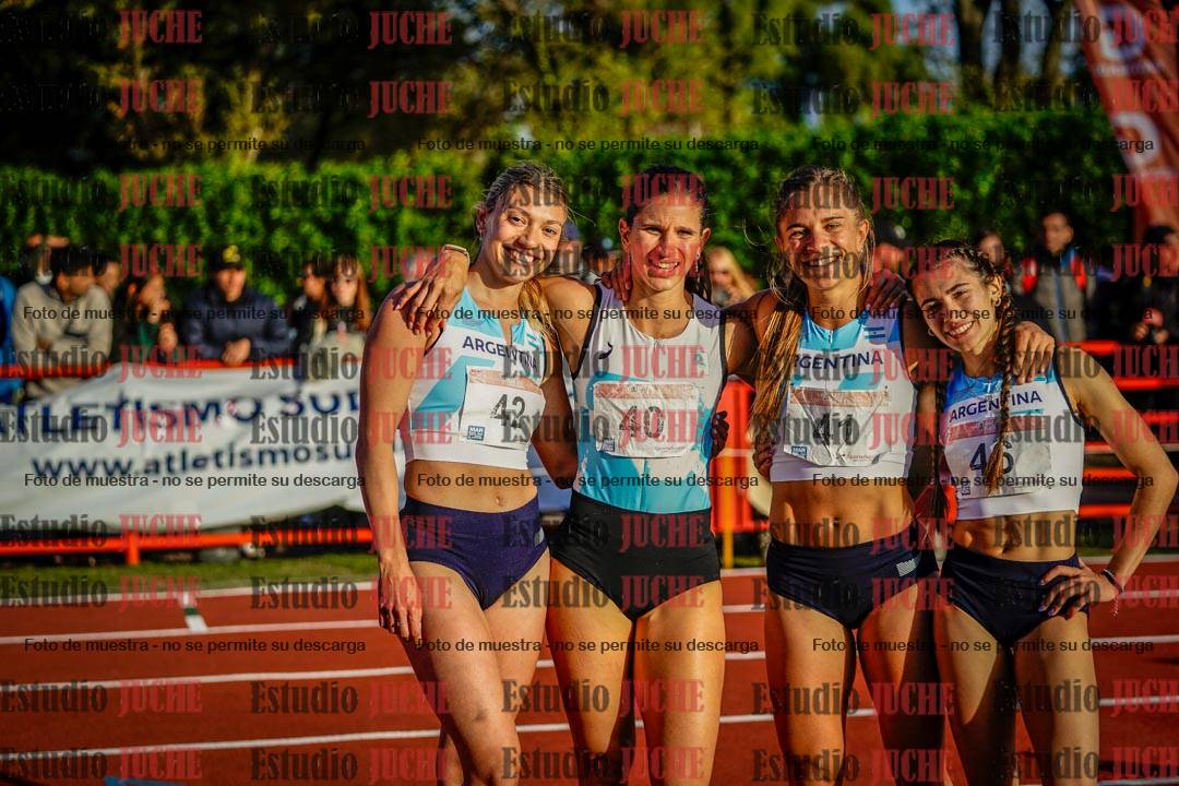 Fotos de algunos extras y podios del día 3