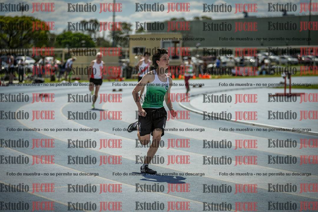 Fotos de los 400 m llanos de varones