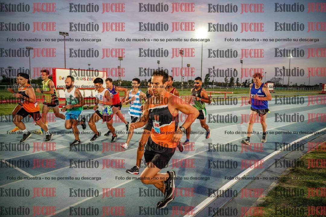 Fotos de los 3000 m llanos de varones