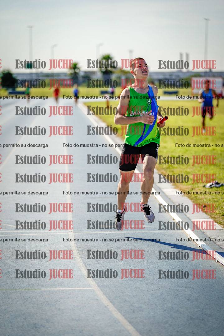 Fotos de las postas 8x300 m mixtas