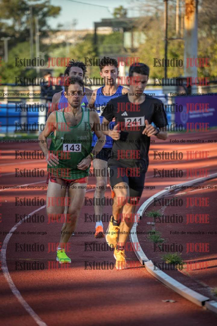 Fotos de los 3000 m llanos de varones