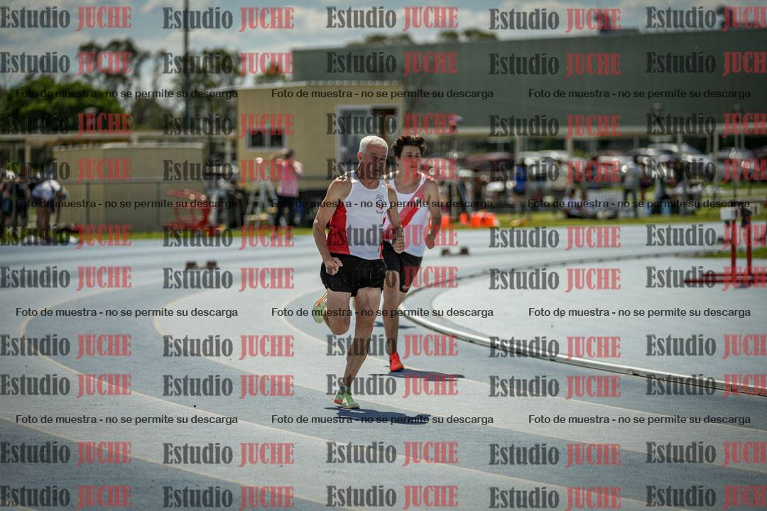 Fotos de los 400 m llanos de varones
