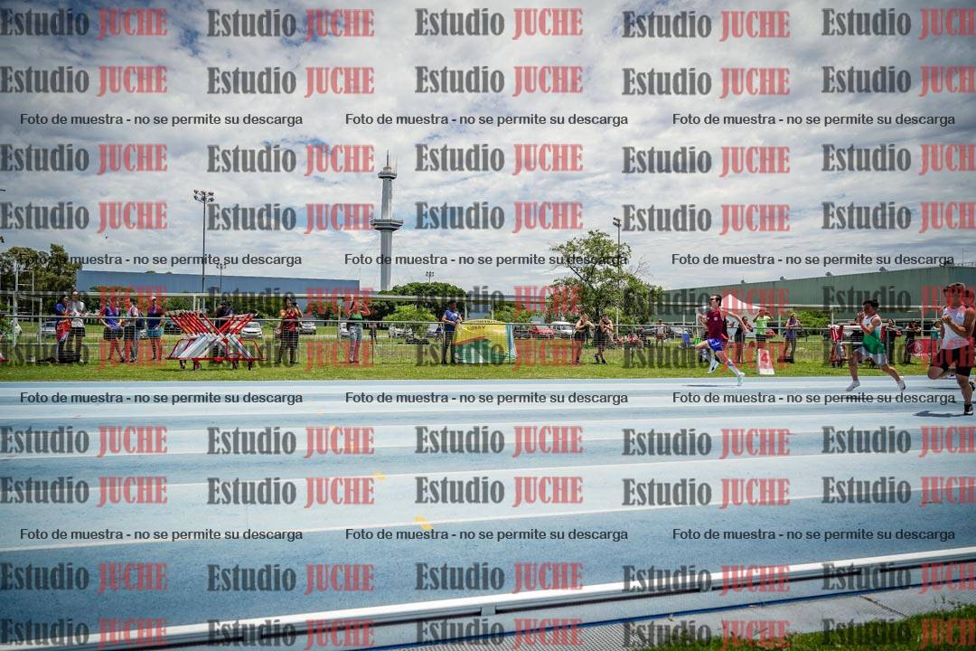 Fotos de los 100 m llanos de varones