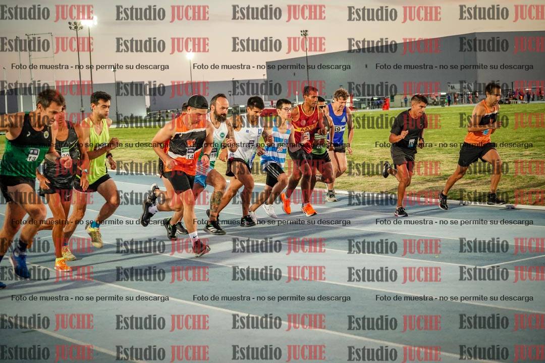 Fotos de los 3000 m llanos de varones