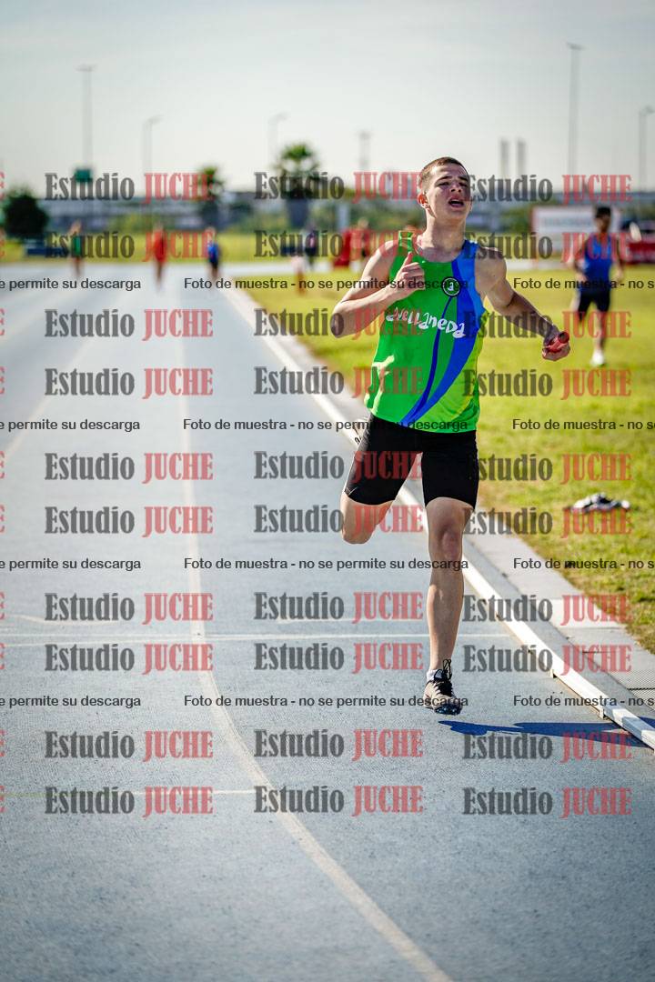 Fotos de las postas 8x300 m mixtas