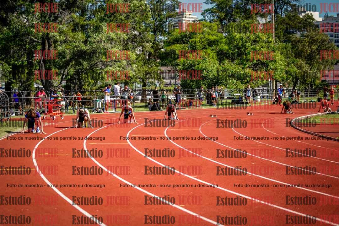 Fotos de los 200 m llanos de varones