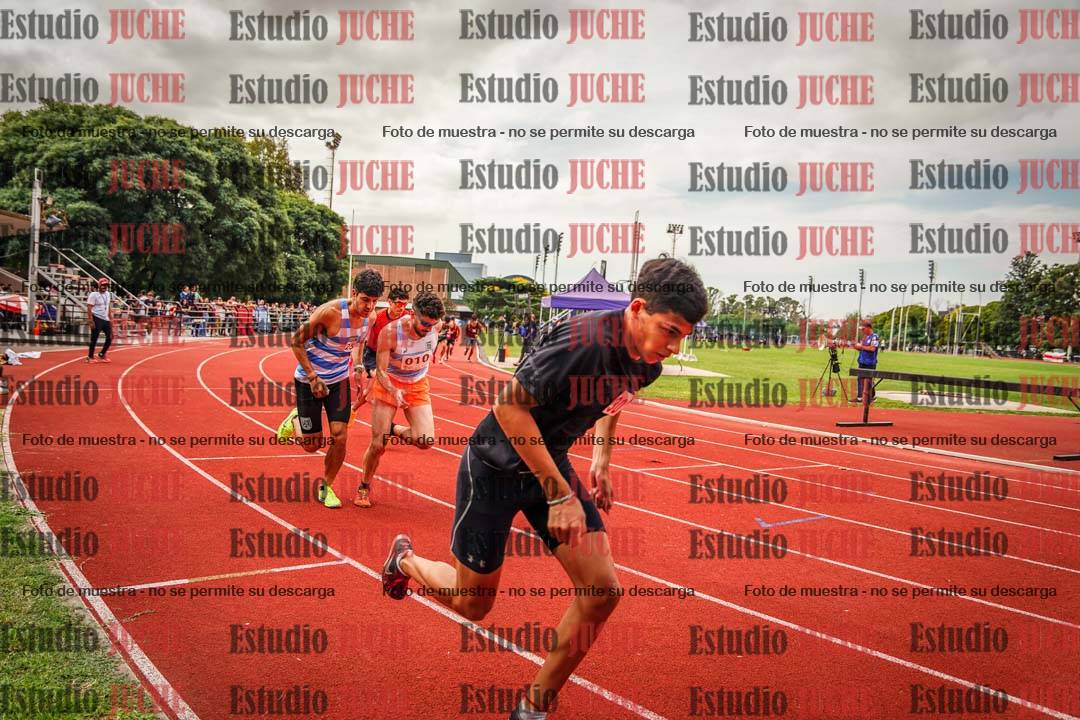 Fotos de los 800 m de varones