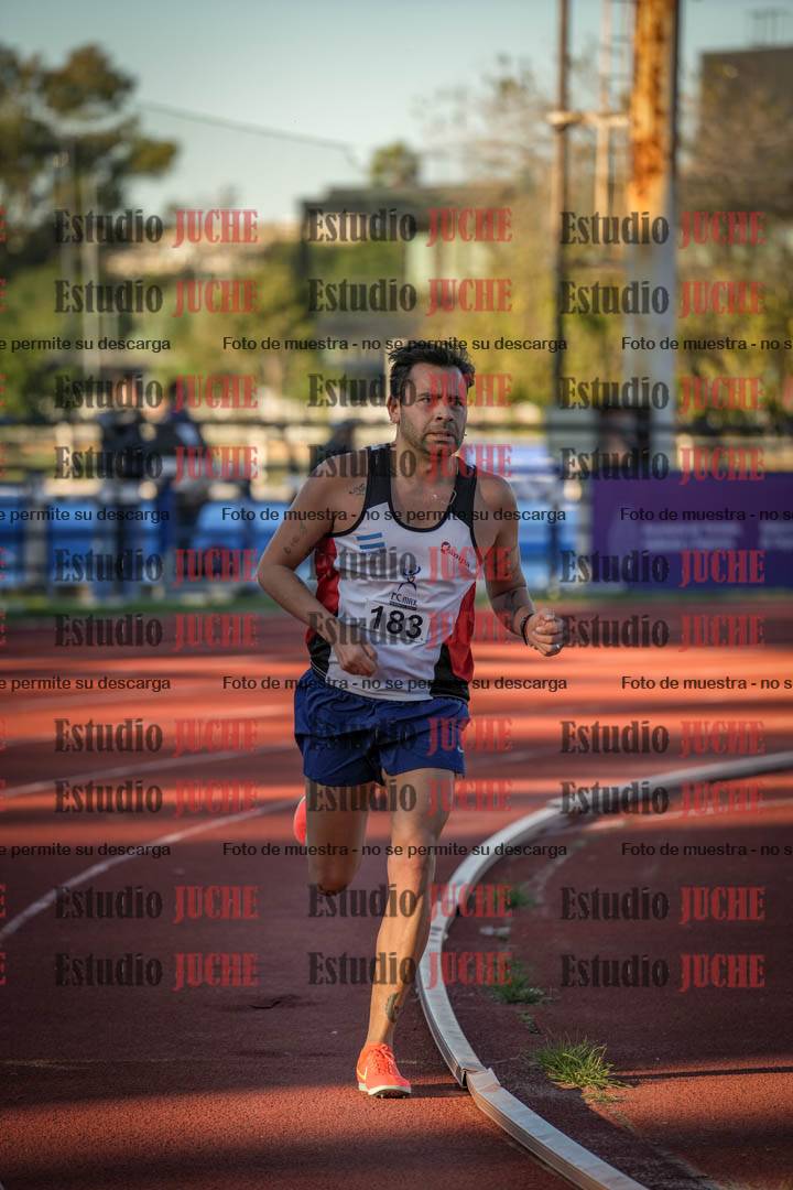 Fotos de los 3000 m llanos de varones