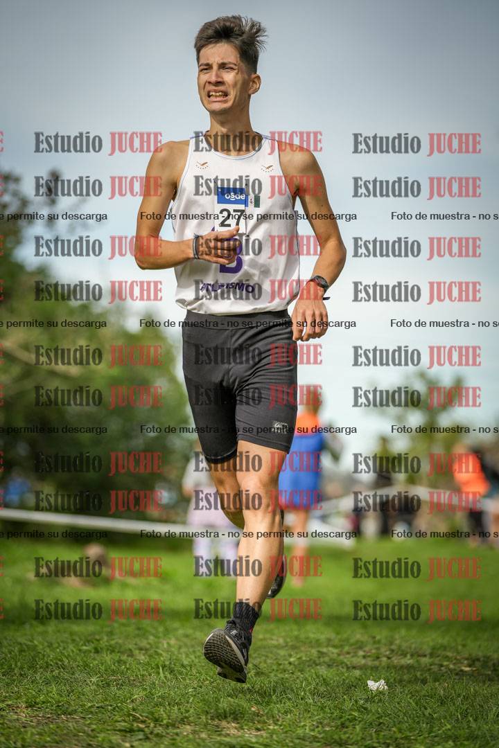 Fotos de la llegada del cross de 8000 m