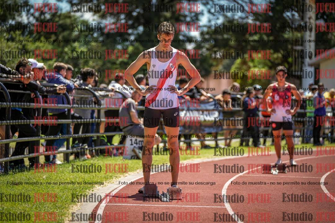 Fotos de los 400 m llanos de varones