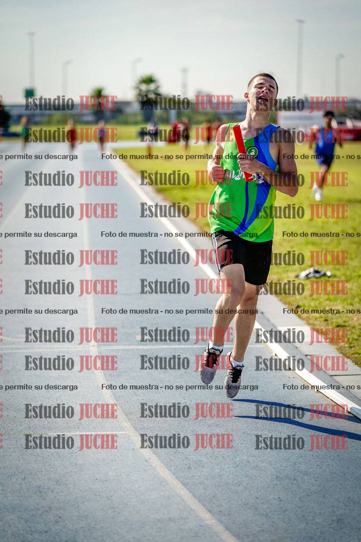 Fotos de las postas 8x300 m mixtas