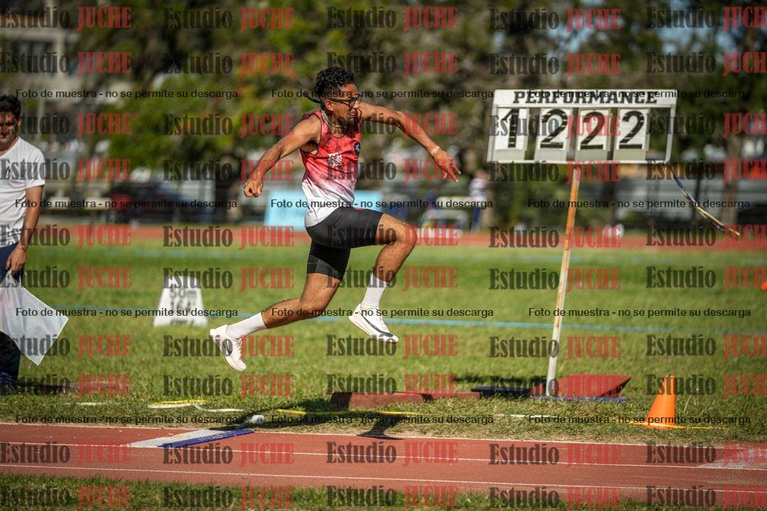 Fotos del salto triple de varones