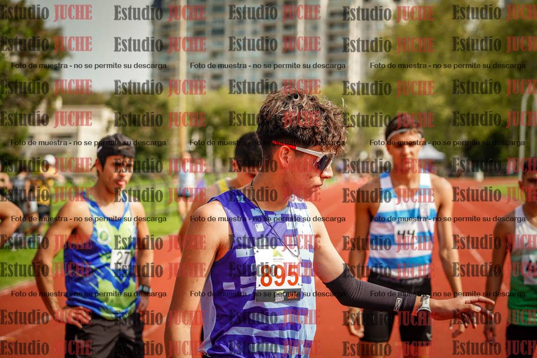 Fotos de los 3000 m llanos de varones