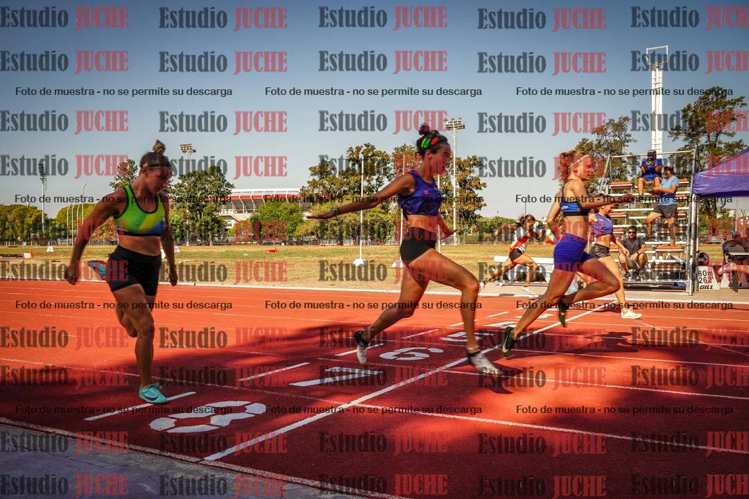Fotos de los 100 m llanos de mujeres - FINAL U20