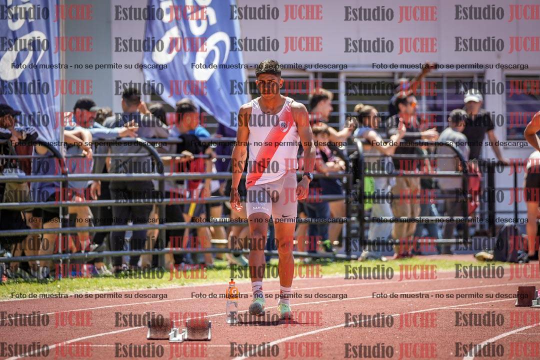 Fotos de los 400 m llanos de varones