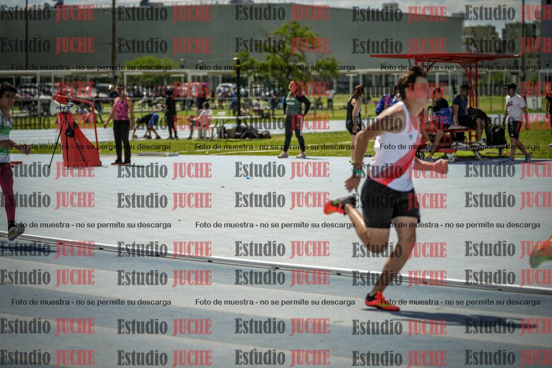 Fotos de los 400 m llanos de varones