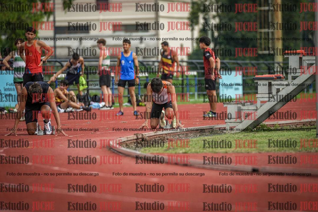 Fotos de los 200 m llanos de varones