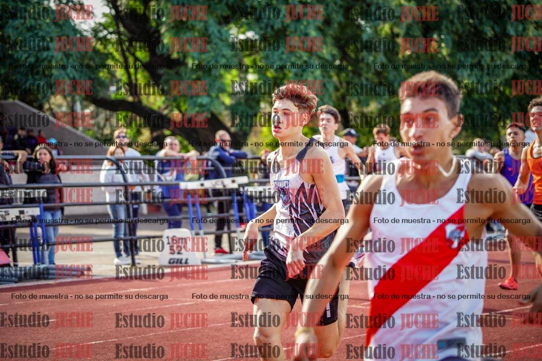 Fotos de los 400 m llanos de varones