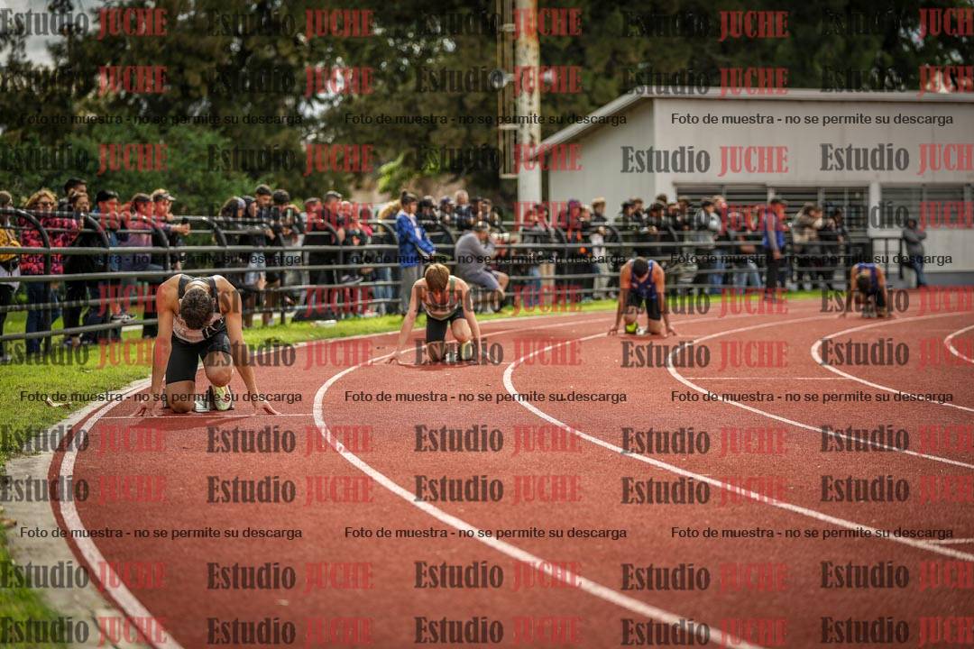 Fotos de los 400 m llanos de varones
