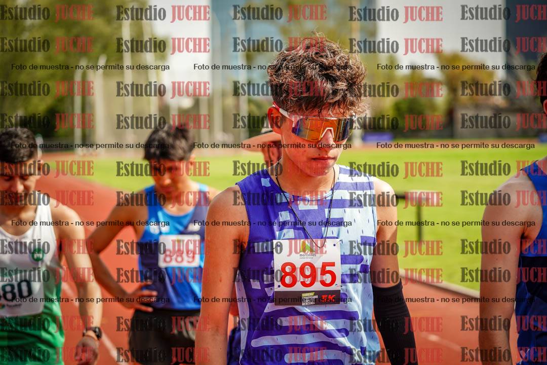 Fotos de los 3000 m llanos de varones