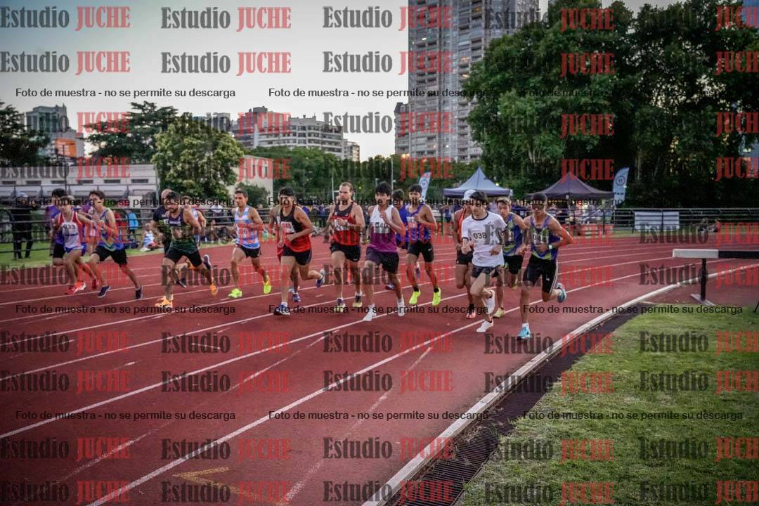 Fotos de los 1500 m llanos de varones
