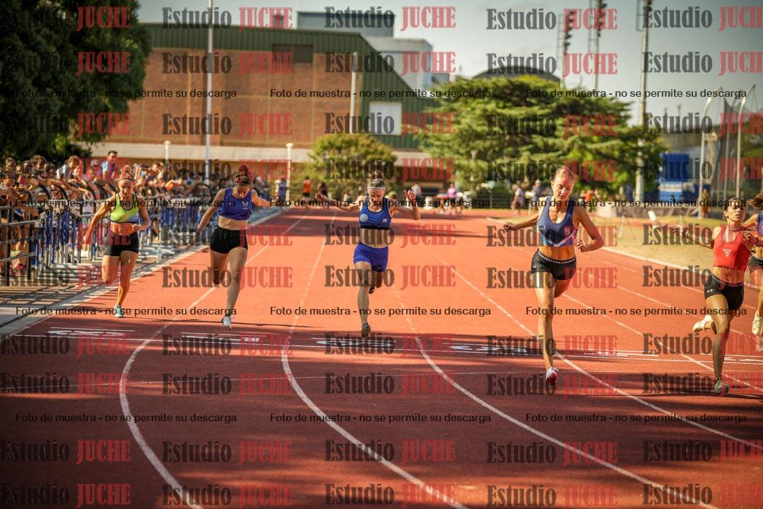 Fotos de los 100 m llanos de mujeres - FINAL U20
